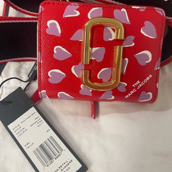 Marc Jacobs Red Heart Print Crossbody Bag - Picture 6 of 11